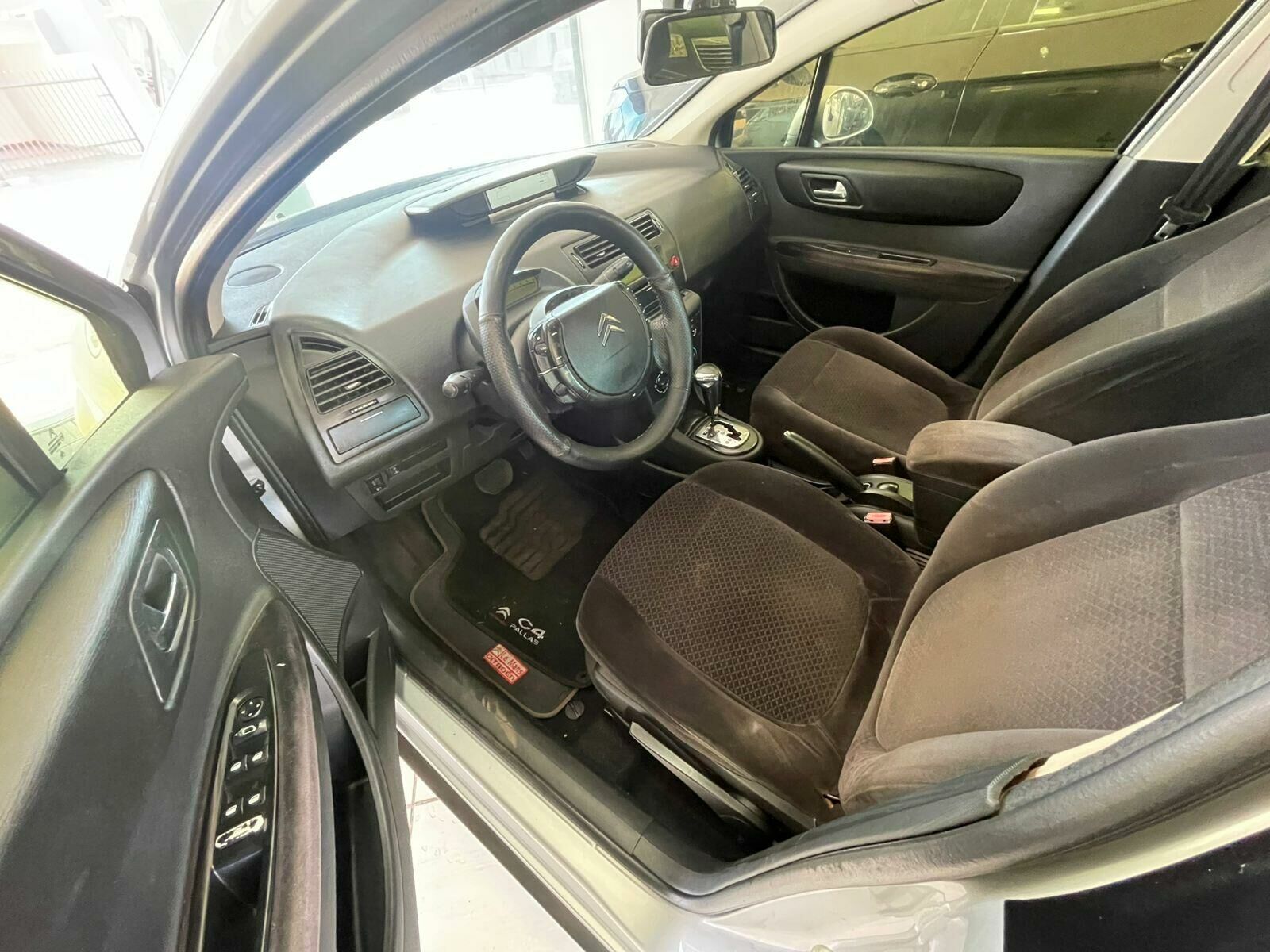 Imagem do veículo  CITROEN C4 PALLAS 2.0 AT